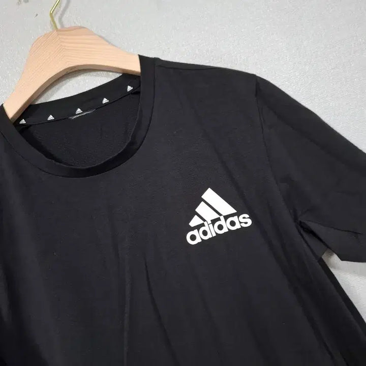 [SOLD OUT] 아디다스 반팔티 M