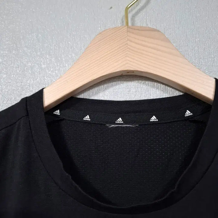 [SOLD OUT] 아디다스 반팔티 M