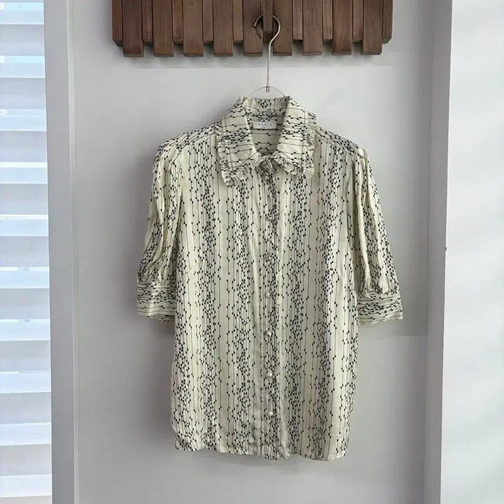 [SOLD OUT] 산드로 블라우스