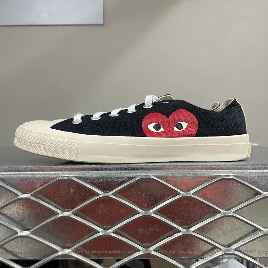 [BUNJANG] Converse x Comme des Garcons Chuck 70 Black Sneakers / 컨버스 X 꼼데가르송 척 70 블랙 260 (gr-4490)