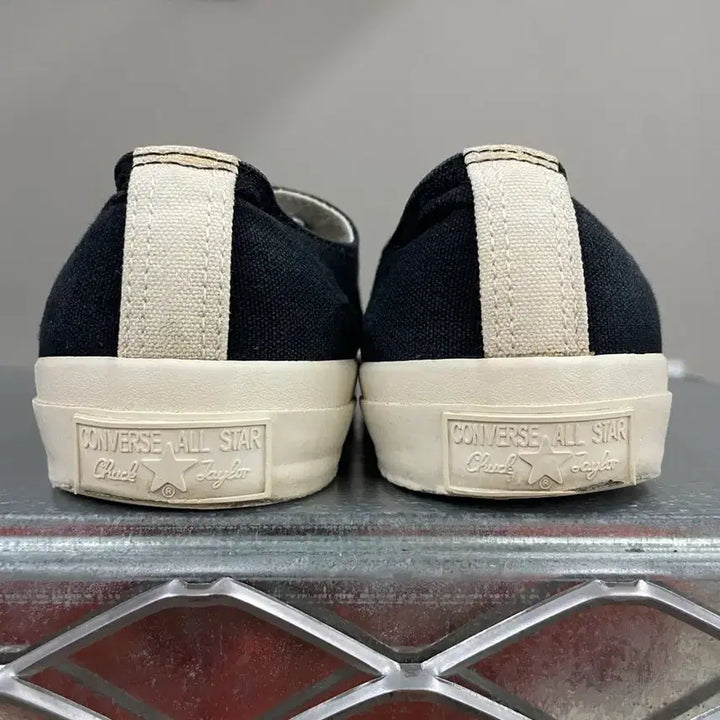 [BUNJANG] Converse x Comme des Garcons Chuck 70 Black Sneakers / 컨버스 X 꼼데가르송 척 70 블랙 260 (gr-4490)