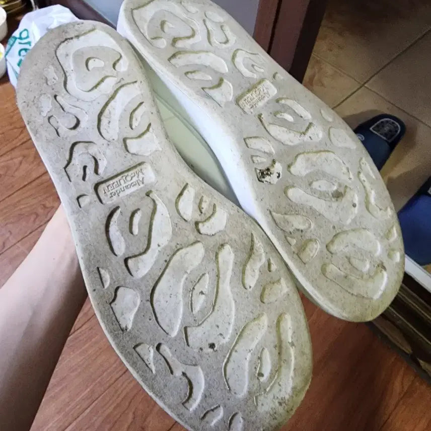 [SOLD OUT] 알렉산더 맥퀸 265