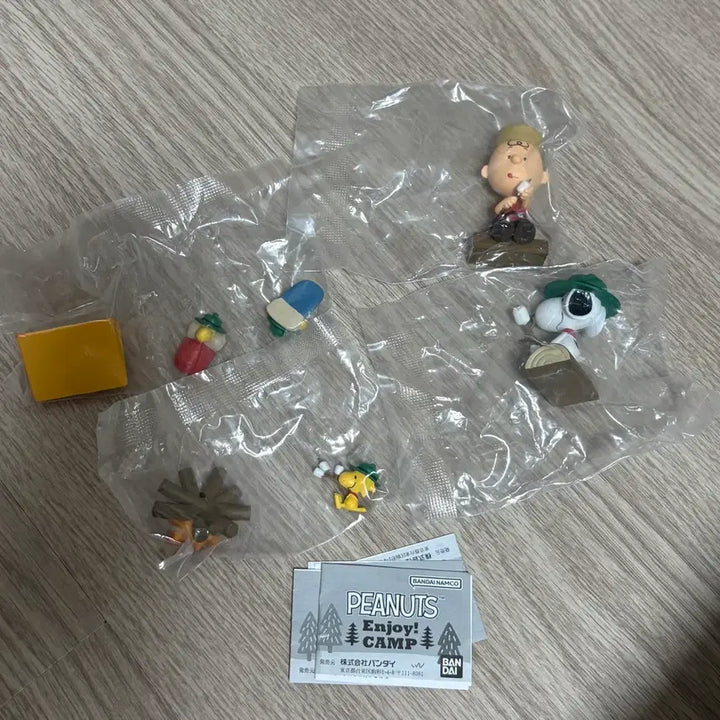 [SOLD OUT] 반다이 가챠 피너츠 인조이 캠프 스누피 캠핑 리멘트