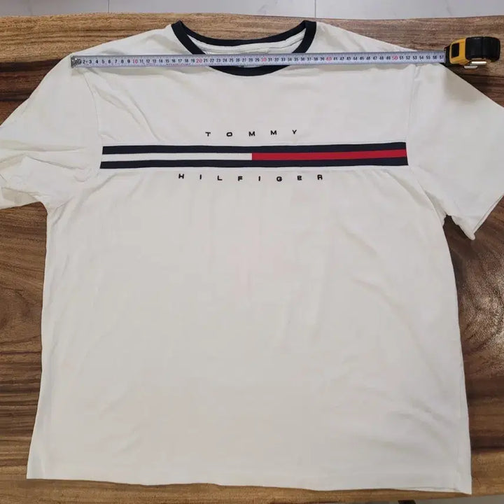 [SOLD OUT] 타미힐피거 흰색 로고 반팔 티셔츠 XL