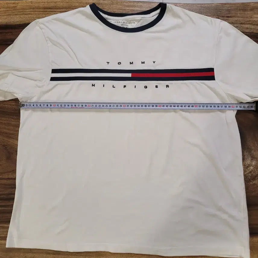 [SOLD OUT] 타미힐피거 흰색 로고 반팔 티셔츠 XL