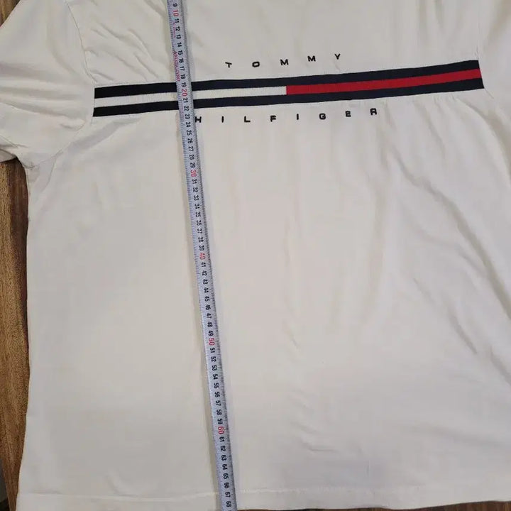 [SOLD OUT] 타미힐피거 흰색 로고 반팔 티셔츠 XL