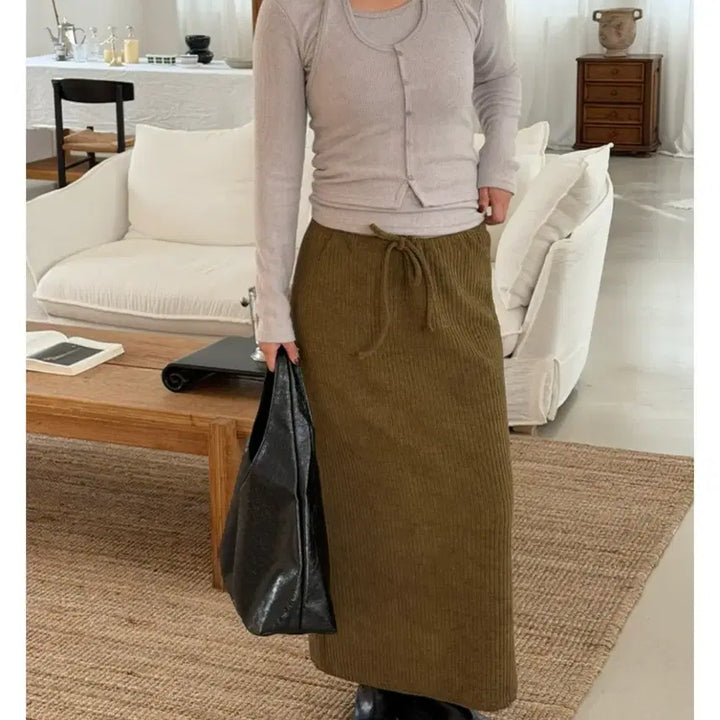 [BUNJANG] Herz Golf Ribbed Knit Maxi Skirt - Khaki / 로메아 헤로츠 골지 니트 맥시 스커트 카키