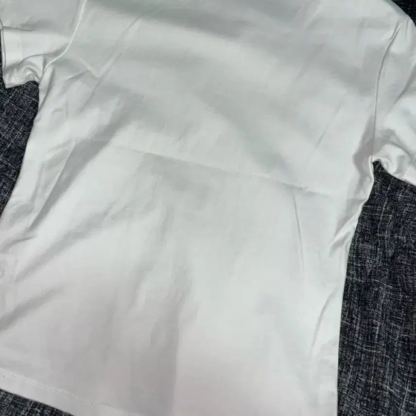 [SOLD OUT] 허유스 허그유어스킨 로코코 티셔츠 HS ver 화이트