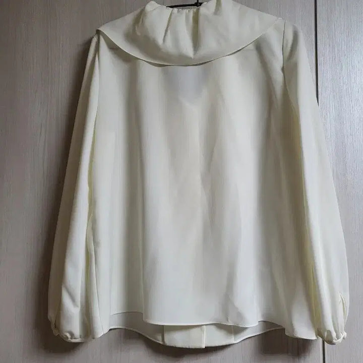 [BUNJANG] Colette Ruffle Blouse / 꼴레트 프릴 러플 블라우스