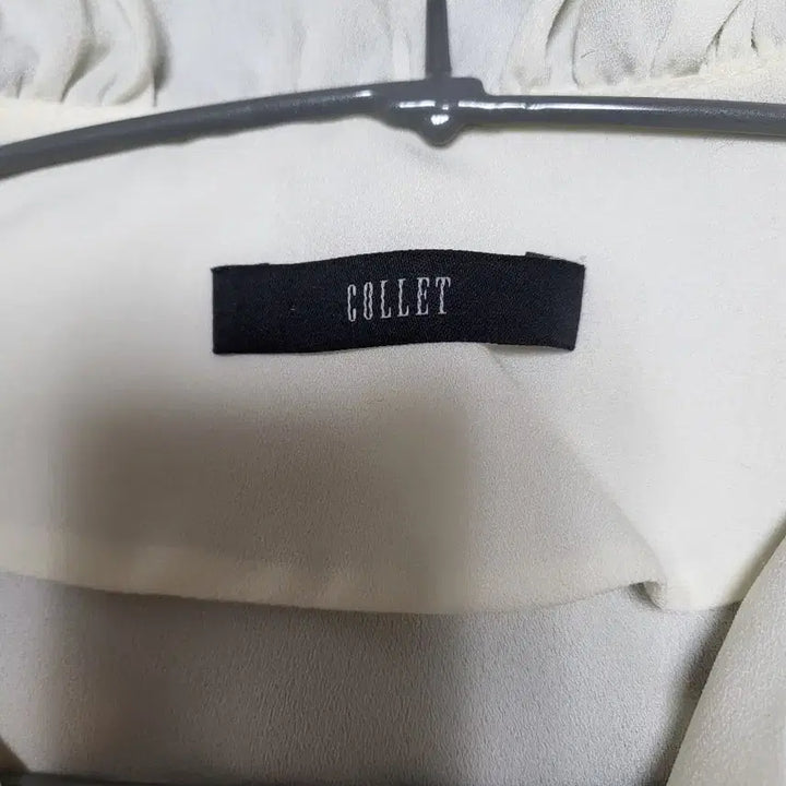 [BUNJANG] Colette Ruffle Blouse / 꼴레트 프릴 러플 블라우스