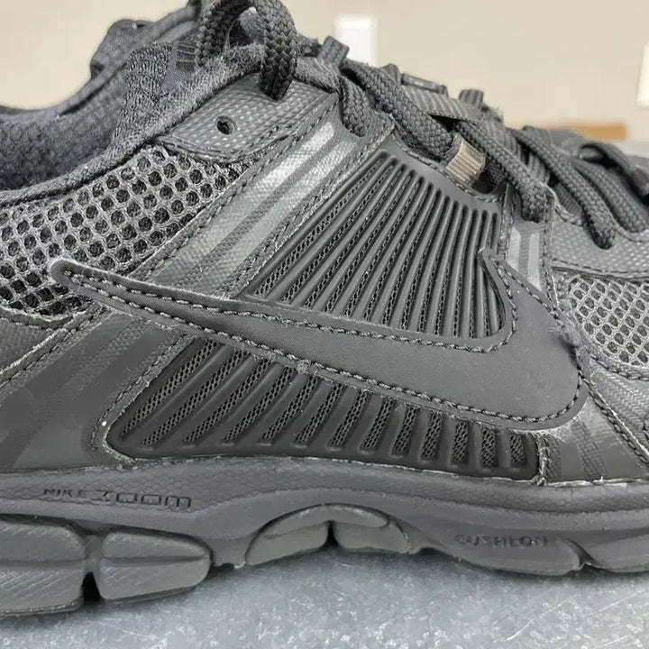 [BUNJANG] Nike Zoom Vomero 5 Anthracite Sneakers / 나이키 줌 보메로 5 앤트러사이트 280 (gr-4492)