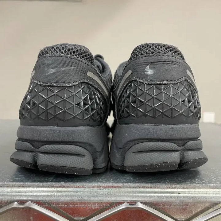 [BUNJANG] Nike Zoom Vomero 5 Anthracite Sneakers / 나이키 줌 보메로 5 앤트러사이트 280 (gr-4492)