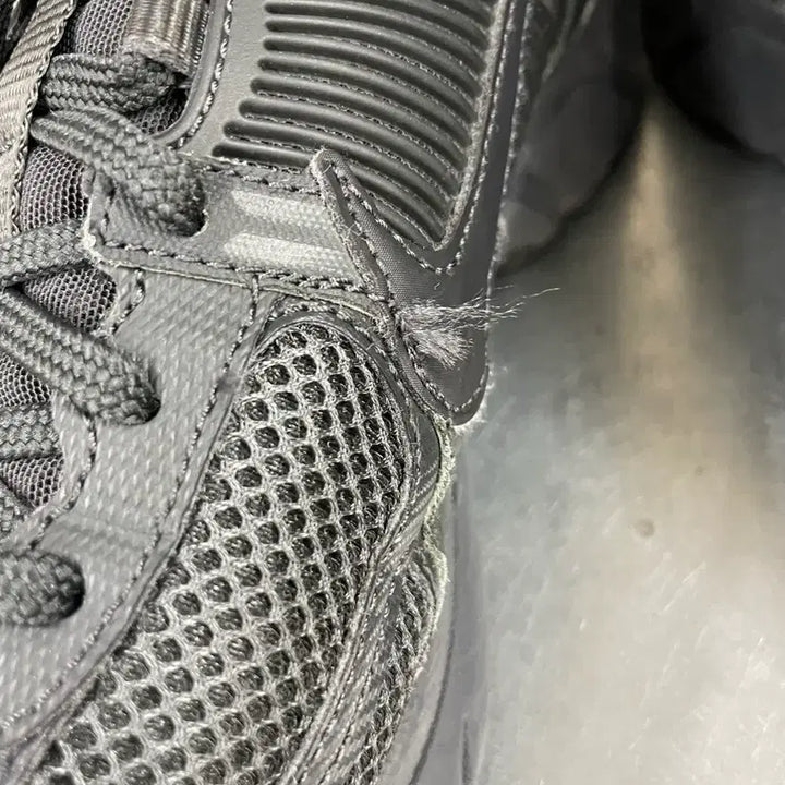 [BUNJANG] Nike Zoom Vomero 5 Anthracite Sneakers / 나이키 줌 보메로 5 앤트러사이트 280 (gr-4492)