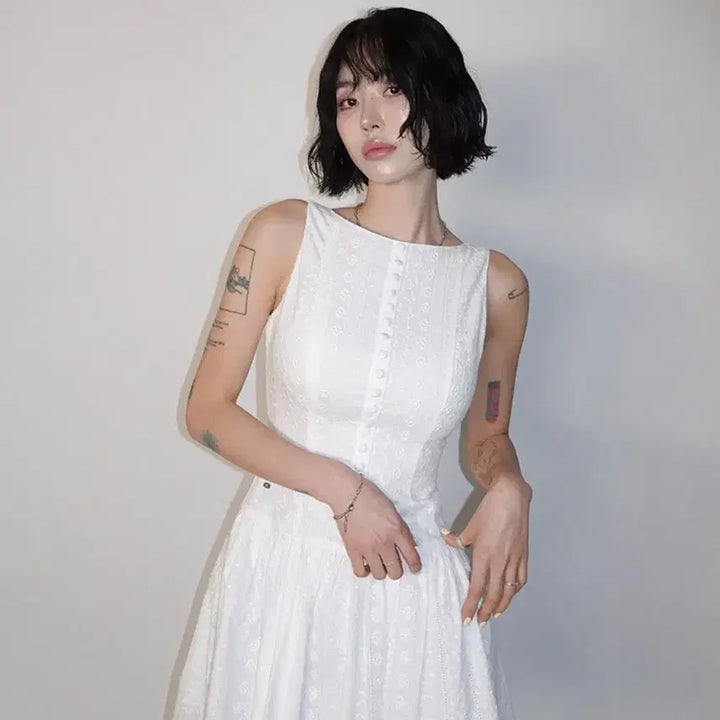 [SOLD OUT] (새상품) 페일제이드 베이직 자카드 펀칭 드레스 원피스 화이트 M