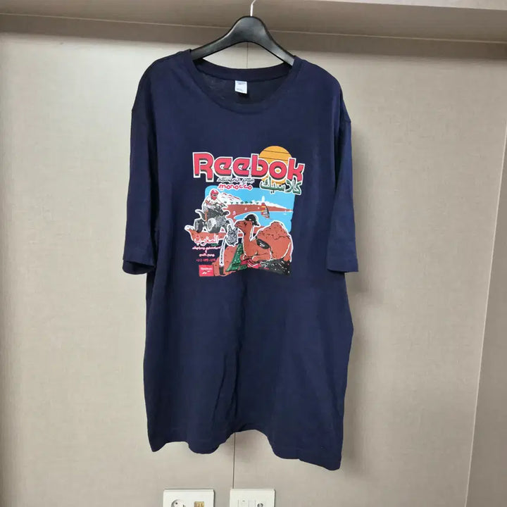 [SOLD OUT] 110)리복 남성 프린트 라운드 반팔티 CL GR SOUVENIR 5 티