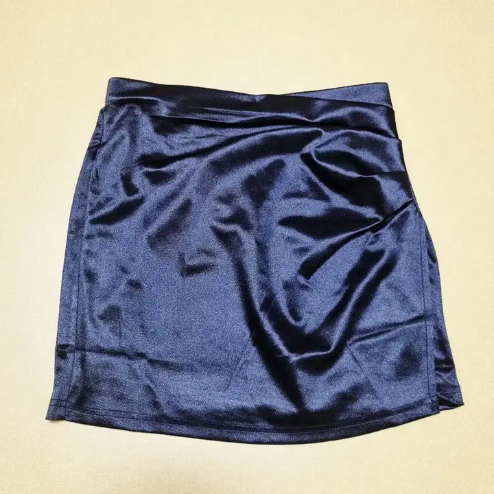 [BUNJANG] Black Satin Mini Skirt / (새상품)블랙 새틴 미니스커트(가격내림 마지막)