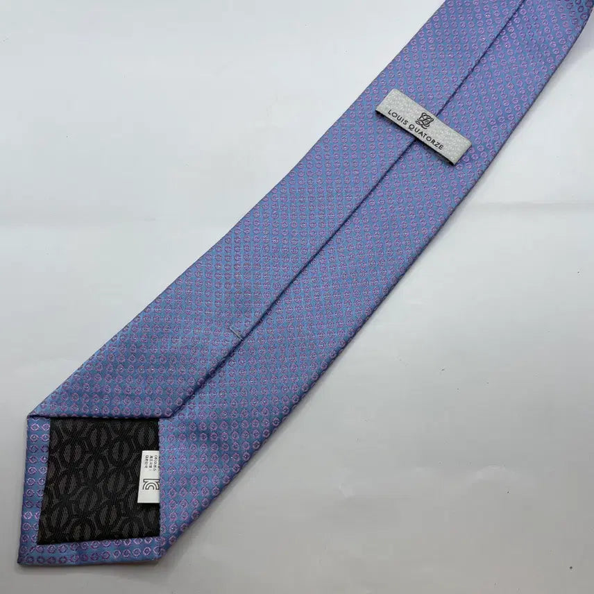 [BUNJANG] Louis Quatorze Patterned Necktie / 루이까또즈 패턴 넥타이