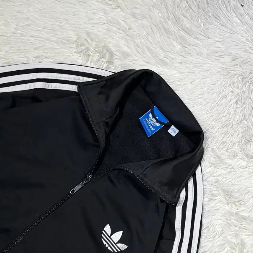 [SOLD OUT] 아디다스 파이어버드 블랙 트랙탑