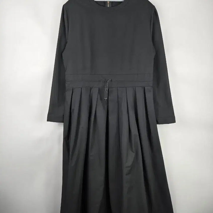 [SOLD OUT] [무료배송]여성 F 루즈핏 스판 바스락 원단 긴팔 롱 원피스 블랙