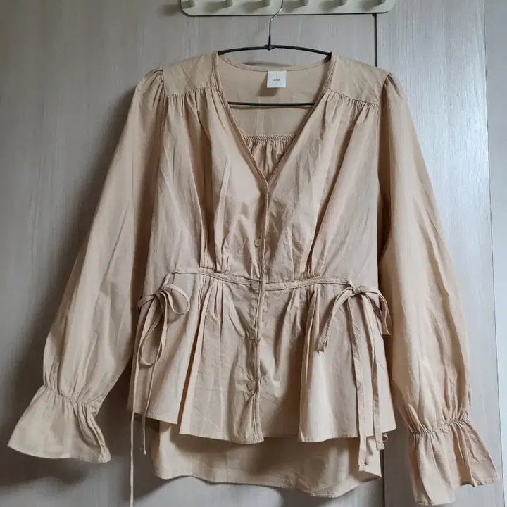 [BUNJANG] edd Shirring Blouse / edd 허리 셔링 블라우스
