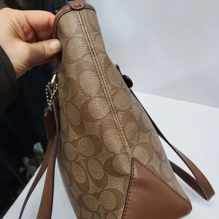 [SOLD OUT] 코치시그니처숄더백(무료배송
