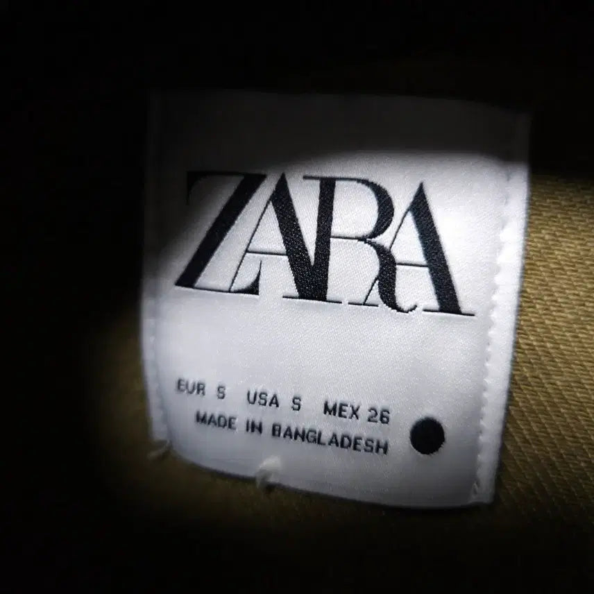 [SOLD OUT] S ) 자라 데님 크롭 트러커 자켓