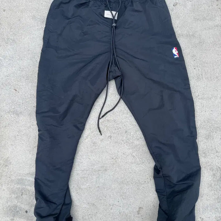 [SOLD OUT] L 피어오브갓 나이키 웜 업 팬츠 블랙 오프 느와르