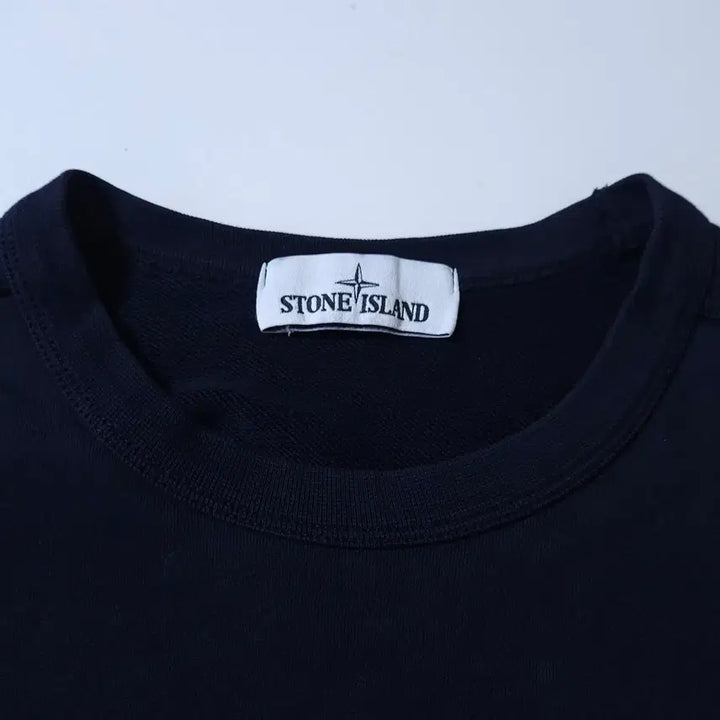 [SOLD OUT] 스톤아일랜드 네이비 맨투맨 티셔츠