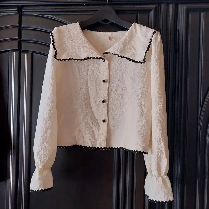 [BUNJANG] Wave Collar Blouse Ivory (Free Size) / 물결 카라 블라우스 아이보리 Free