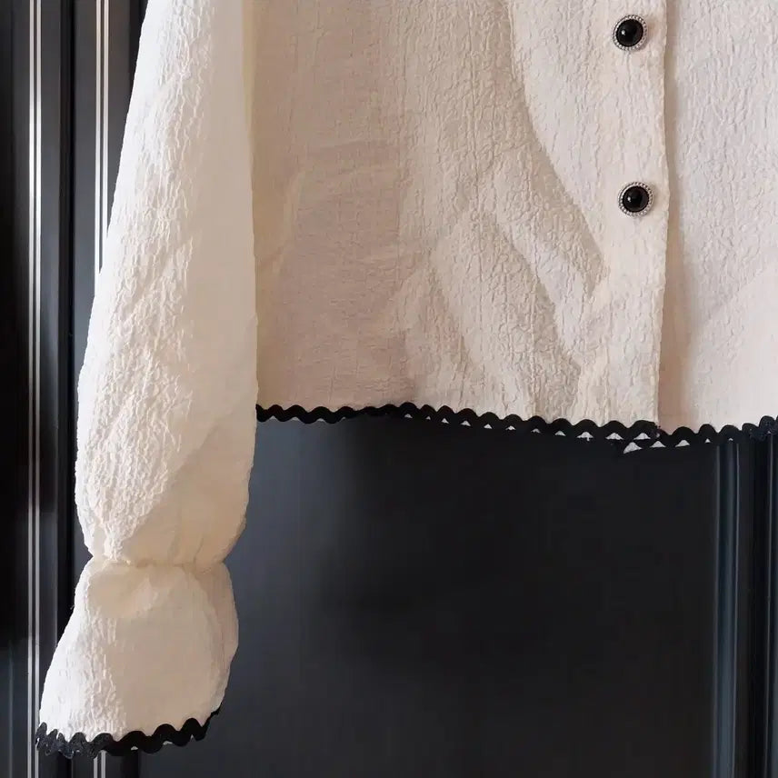 [BUNJANG] Wave Collar Blouse Ivory (Free Size) / 물결 카라 블라우스 아이보리 Free