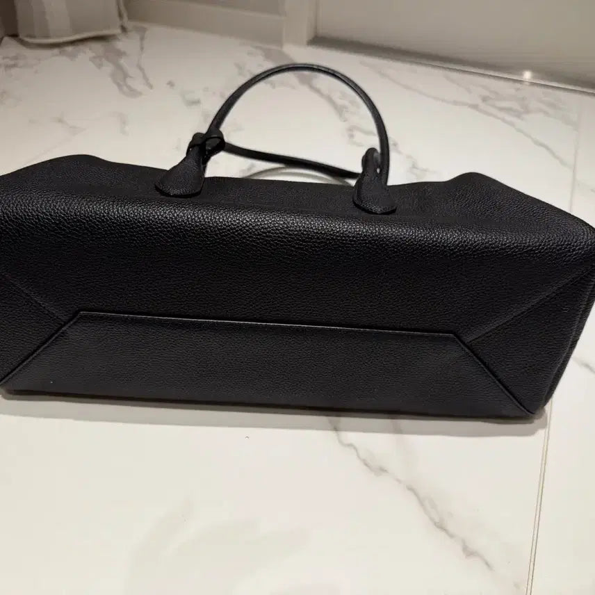 [BUNJANG] TIME Leather Shoulder Bag / TIME 레더 숄더백 블랙
