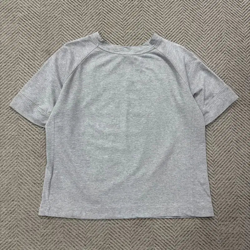 [BUNJANG] Lucky Chouette Logo Embroidered T-shirt / 럭키슈에뜨 로고 자수 티셔츠 v2900