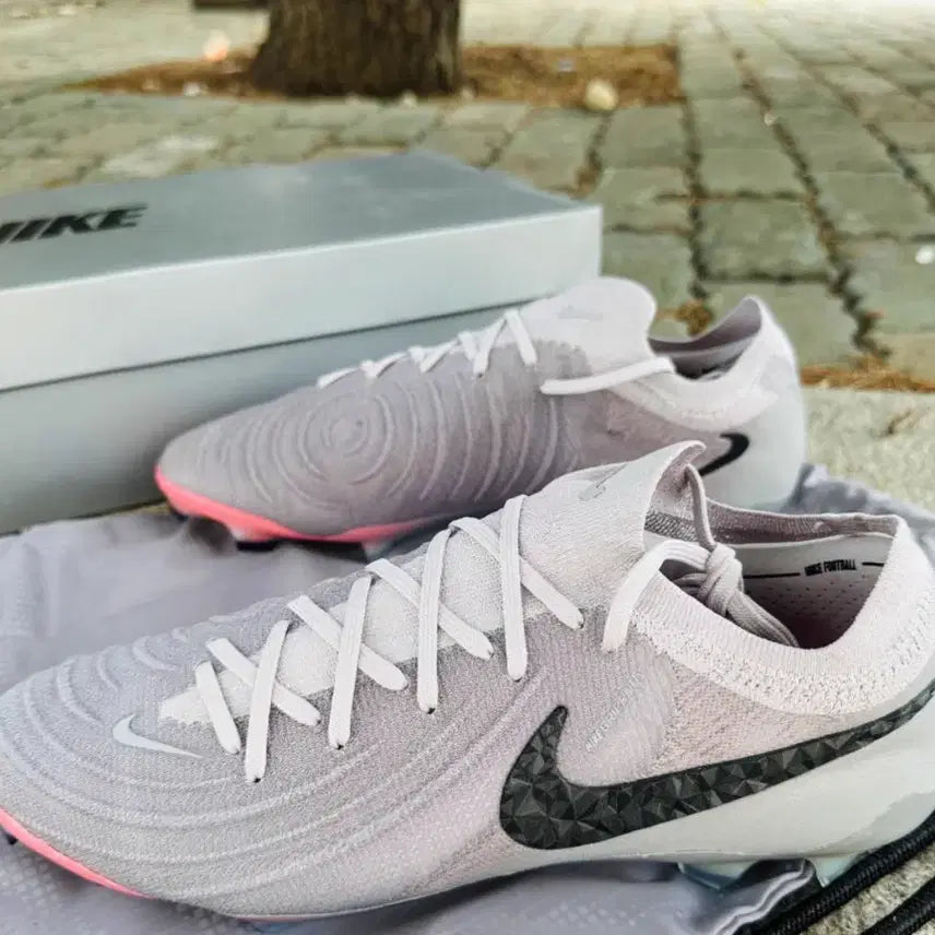 [BUNJANG] Nike Phantom GX2 Elite FG Football Boots / 나이키 팬텀 GX2 엘리트 FG
