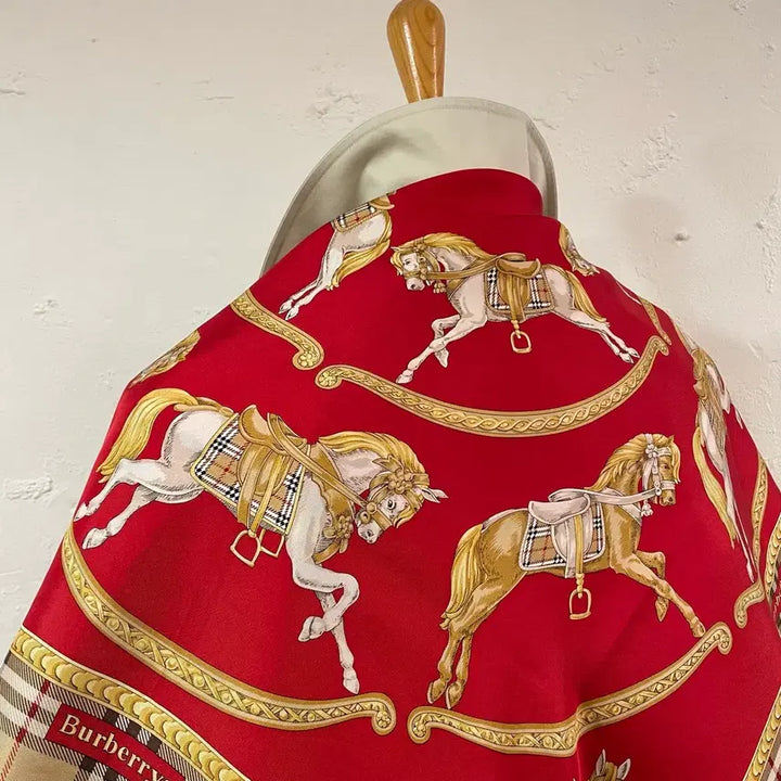 [BUNJANG] Burberrys Vintage Silk Scarf / Burberrys 빈티지 버버리 실크 스카프
