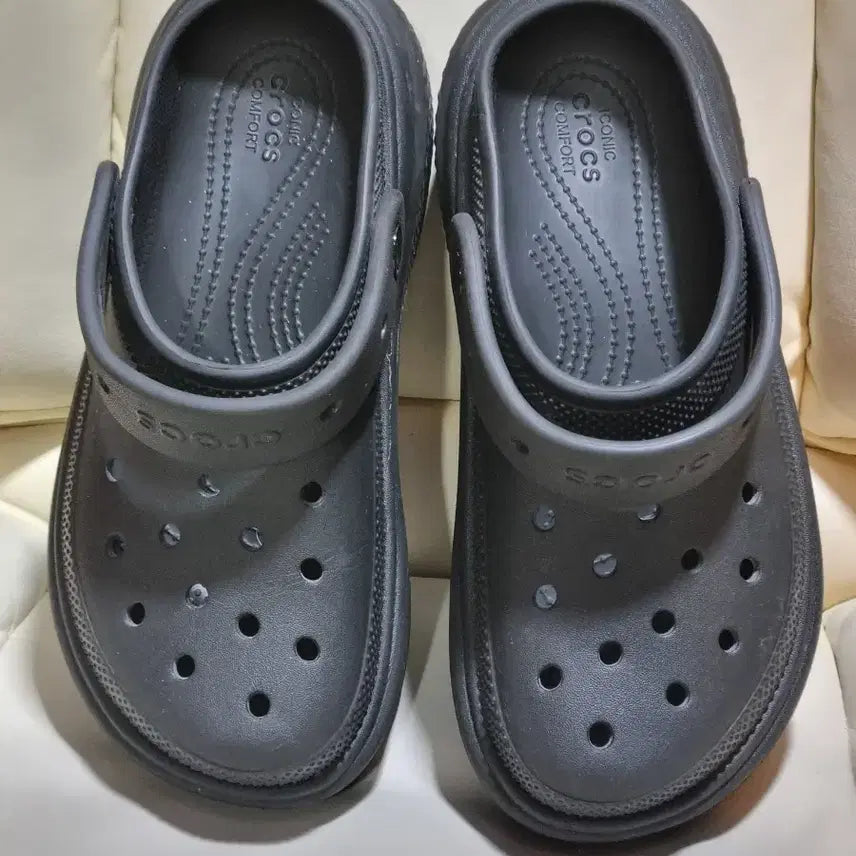 [SOLD OUT] [크록스 정품] 스톰프 클로그 샌들