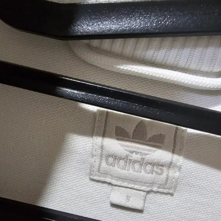 [BUNJANG] Adidas Tokyo Track Top Zip-up Jacket / 아디다스 도쿄 흰빨 트랙탑 져지집업 90~95 S~M