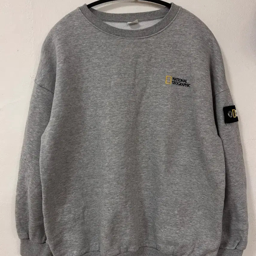 [SOLD OUT] 내셔널지오그래픽 그레이 맨투맨 (여성 s 넉넉핏)