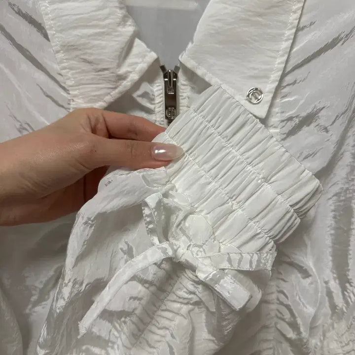 [SOLD OUT] 트리밍버드 Airy Sheer Shirring Jumper [White]