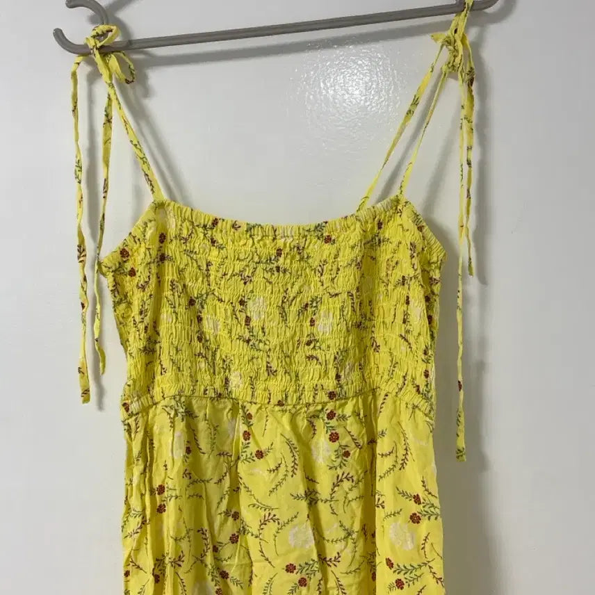 [BUNJANG] Uniqlo Floral Pattern Strap Dress / 일본 유니클로 플라워 패턴 끈원피스