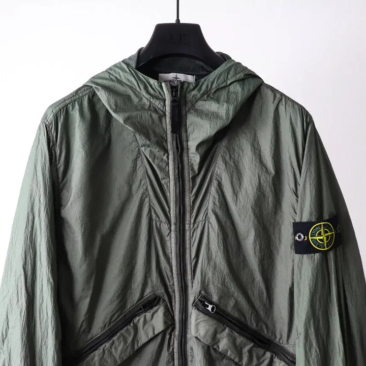 [SOLD OUT] 스톤아일랜드 멤브라나 바람막이 카키 L팝니다.
