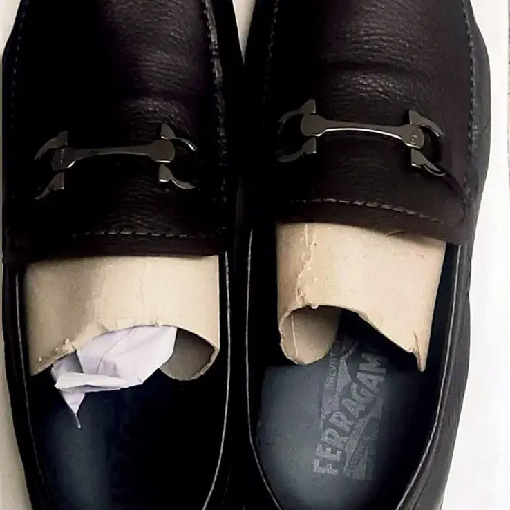 [BUNJANG] Ferragamo Gancini Dark Brown Loafers / [정품] 페라가모 간치니 다크 브라운 로퍼 남성 드라이빙슈즈/상태 A