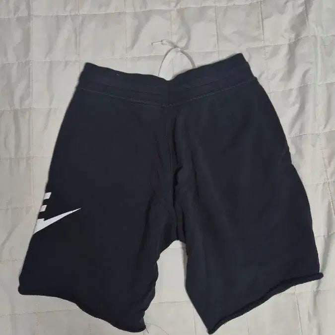 [SOLD OUT] 나이키 반바지 m사이즈