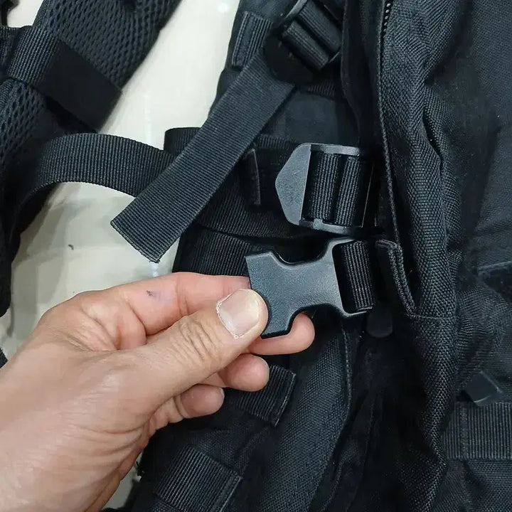 [BUNJANG] Vintage Black Military Backpack / 밀리터리 느낌 빈티지 검정색 백팩 중고 옆면버클1개없어요 가로32세로46