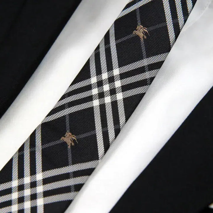 [BUNJANG] Burberry 6.1cm Unused New Slim Equerry Crest Rare Limited Edition Luxury Necktie / 버버리 6.1cm 미사용 S등급 신형 슬림 기마상 레어 한정판 명품넥타이