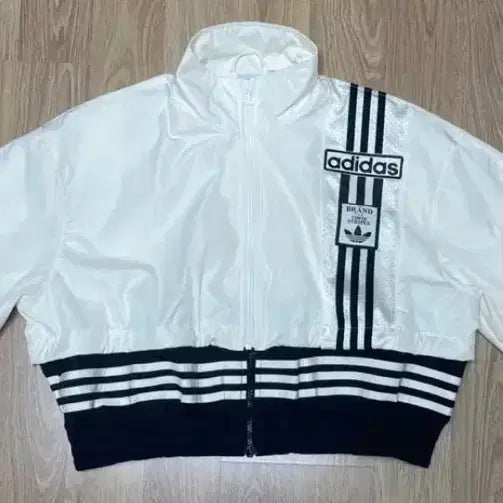 [BUNJANG] Adidas Two-in-One Cropped Windbreaker Cream White / 아디다스 투인원 크롭 윈드브레이크