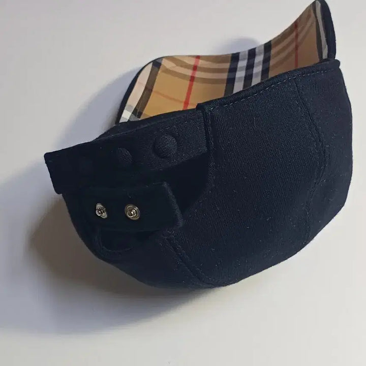 [SOLD OUT] (정품)버버리 TB로고 블랙 볼캡