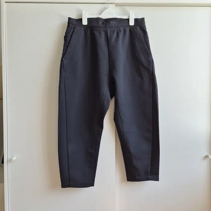[SOLD OUT] 나이키 테크 팩 크롭 우븐 팬츠 xl
