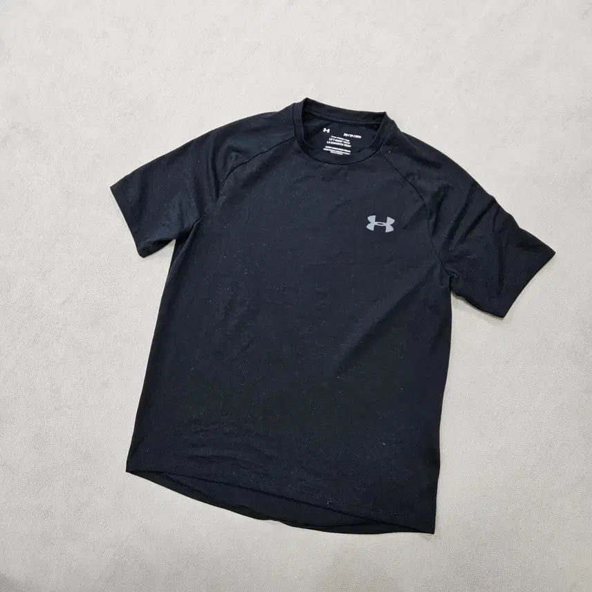 [SOLD OUT] XS 언더아머 여성 기능성 반팔티 0415Y
