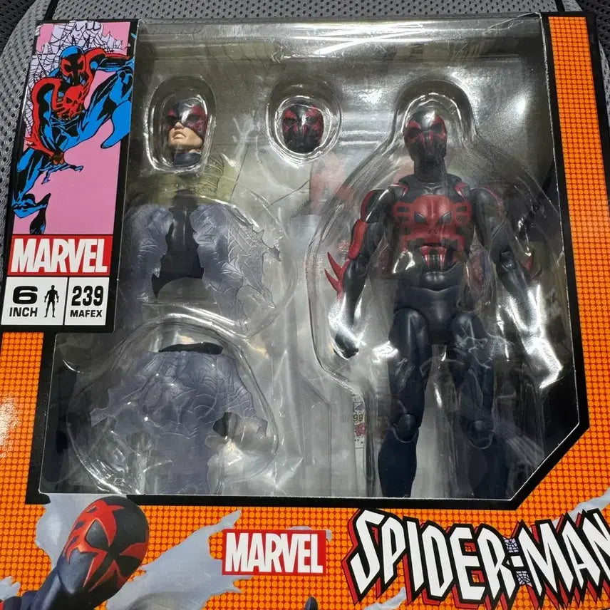 [BUNJANG] Mafex Spider-Man 2099 Figure (Unsealed) / (개봉품) 마펙스 스파이더맨 2099 피규어