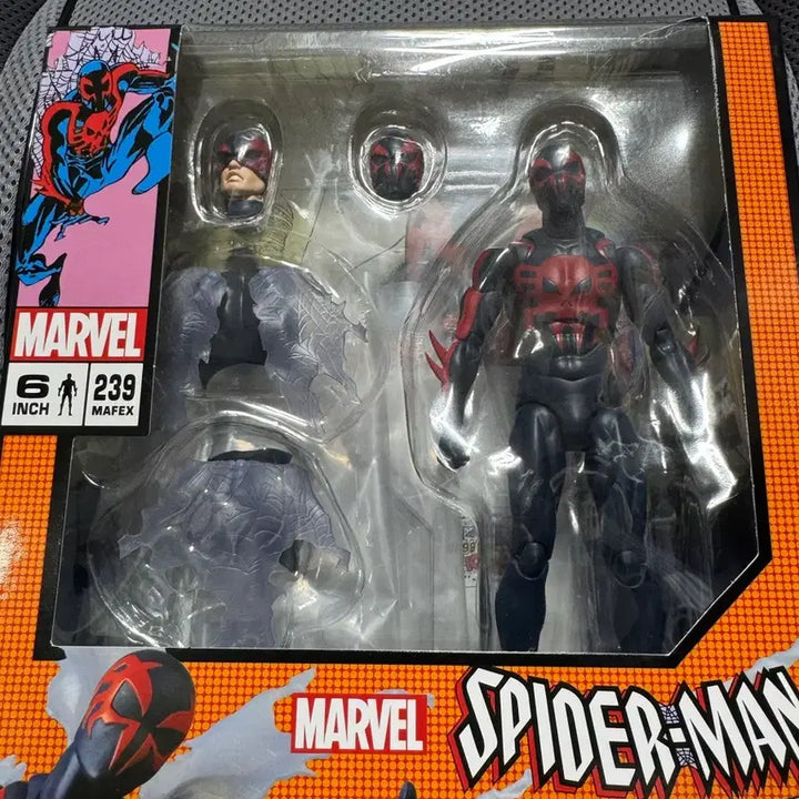 [BUNJANG] Mafex Spider-Man 2099 Figure (Unsealed) / (개봉품) 마펙스 스파이더맨 2099 피규어